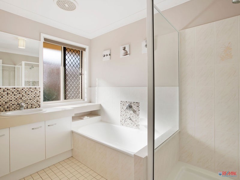 14 Pin Oak Crescent, Victoria Point QLD 4165