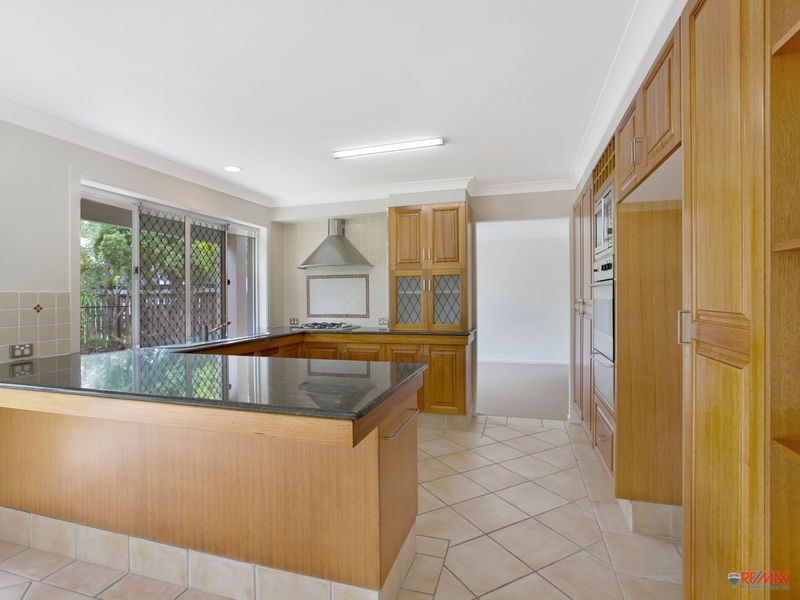 22 Compass Court, Raby Bay QLD 4163