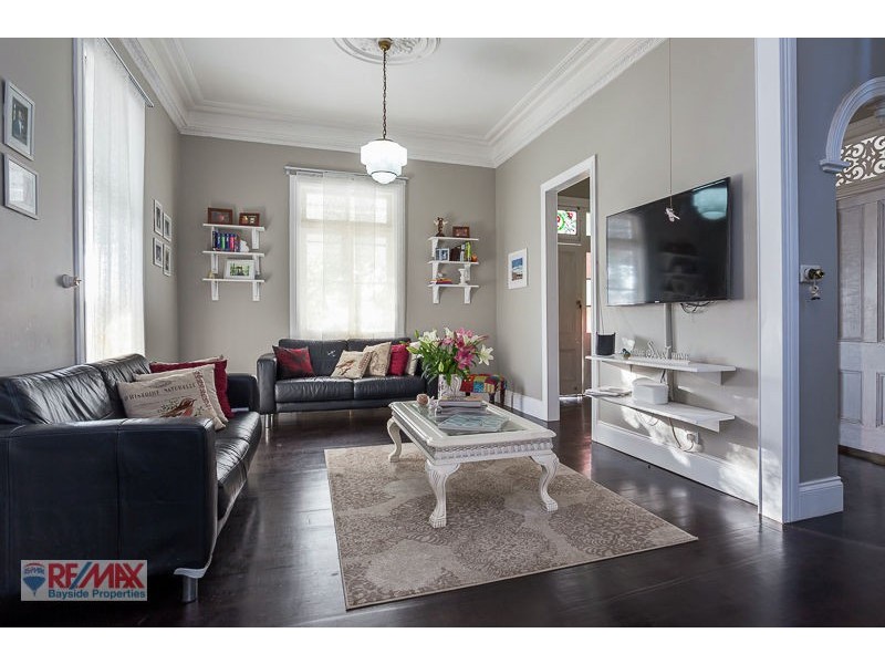 97 Birkdale Rd, Birkdale QLD 4159