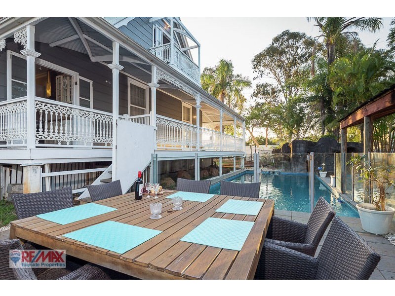 97 Birkdale Rd, Birkdale QLD 4159