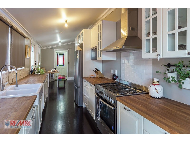97 Birkdale Rd, Birkdale QLD 4159
