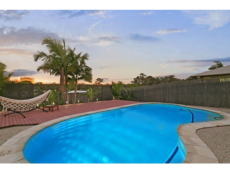66 Ebony Crescent, Redland Bay QLD 4165