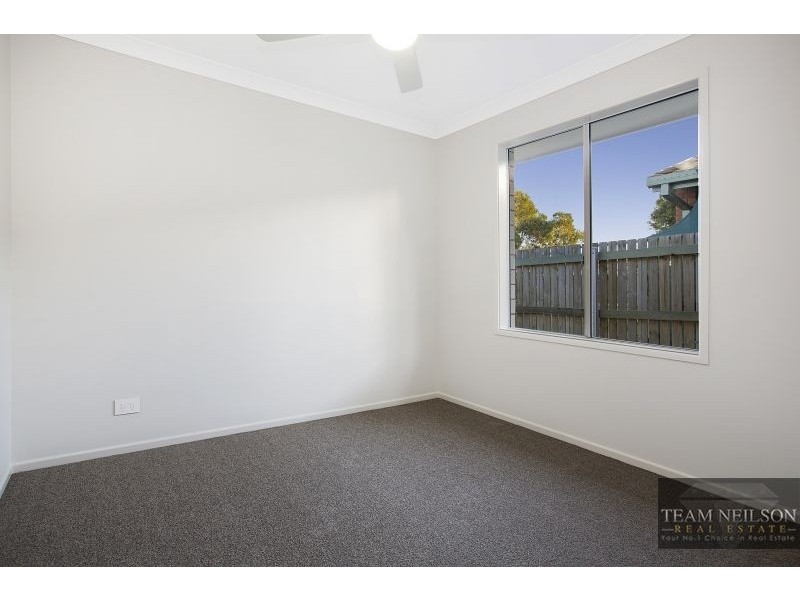 2/11 Anita St, Redland Bay QLD 4165
