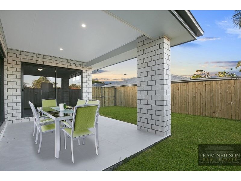 2/13 Anita Street, Redland Bay QLD 4165