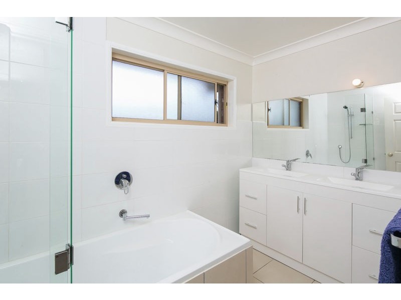 72 Windemere Rd, Alexandra Hills QLD 4161