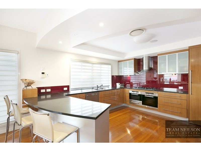 9 Wilson Esplanade, Redland Bay QLD 4165