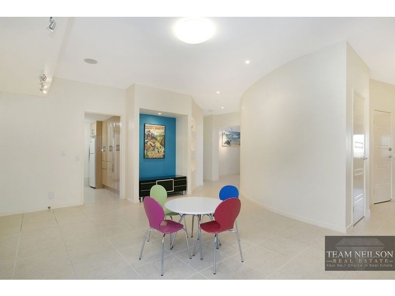 9 Wilson Esplanade, Redland Bay QLD 4165