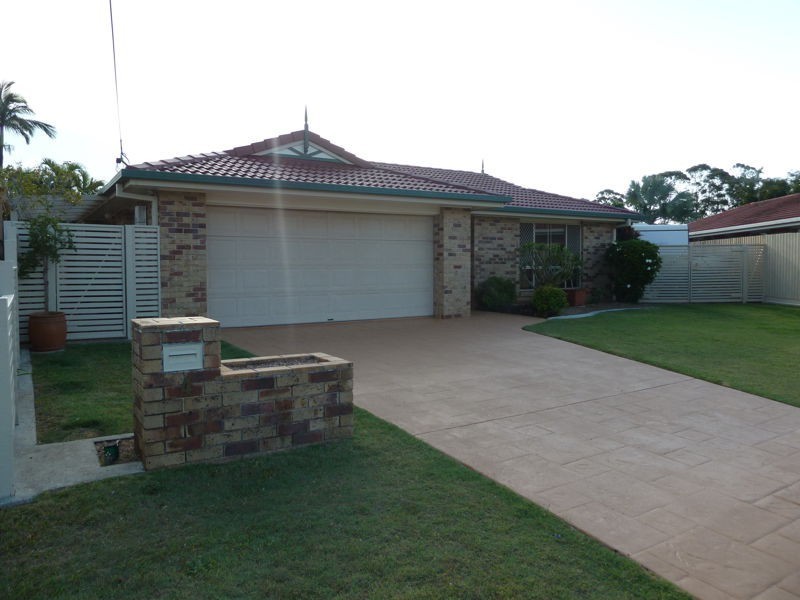 4 Crompton Court, Victoria Point QLD 4165