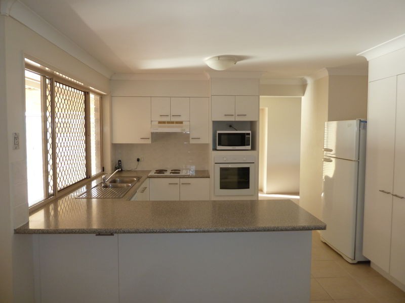 4 Crompton Court, Victoria Point QLD 4165