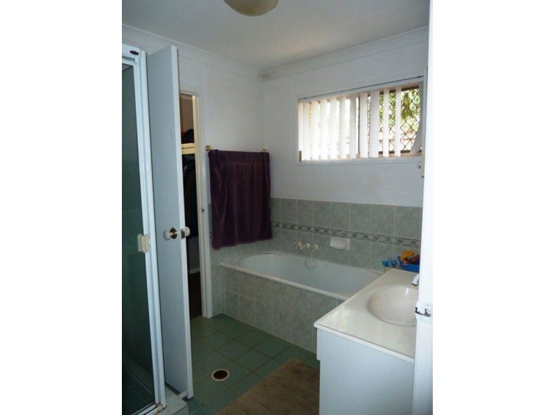 13 Niblick Way, Redland Bay QLD 4165