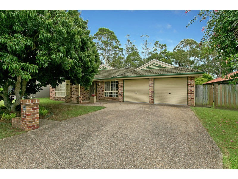 37 Pinelands Circuit, Redland Bay QLD 4165