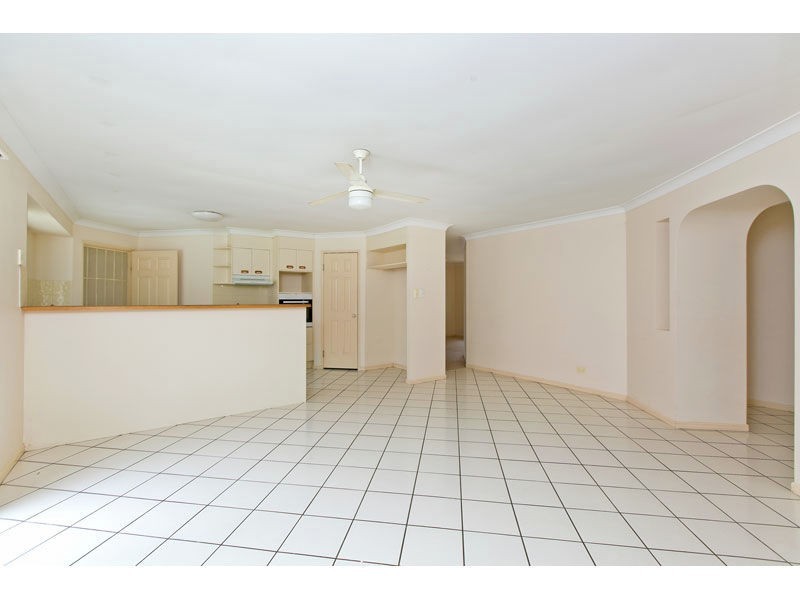 37 Pinelands Circuit, Redland Bay QLD 4165
