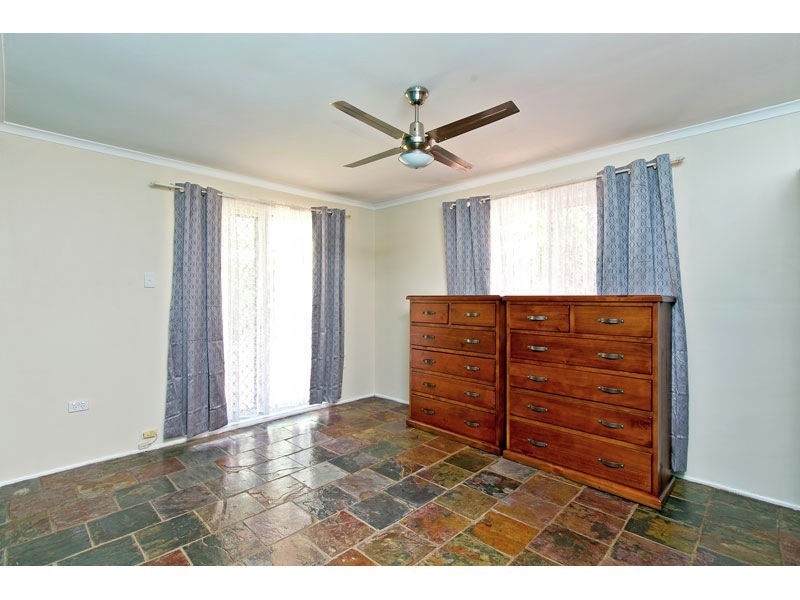 124 Cane Street, Redland Bay QLD 4165