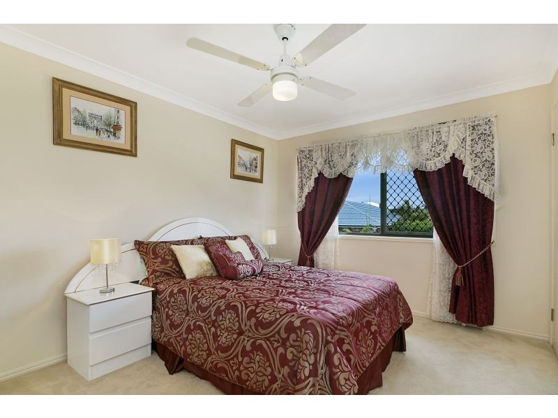 21 Ebony Crescent, Redland Bay QLD 4165