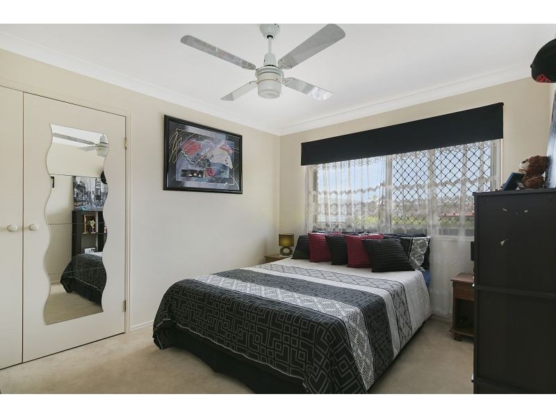 21 Ebony Crescent, Redland Bay QLD 4165