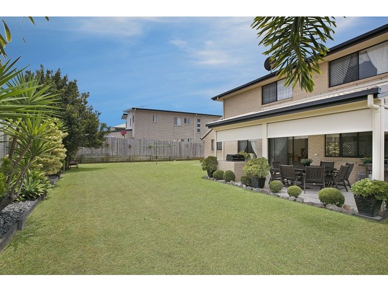 21 Ebony Crescent, Redland Bay QLD 4165