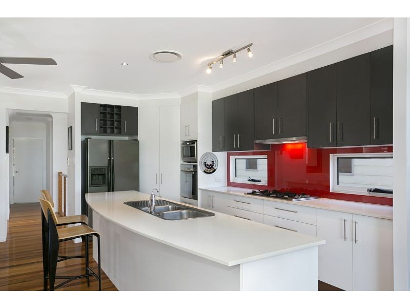 135 Passage St, Cleveland QLD 4163