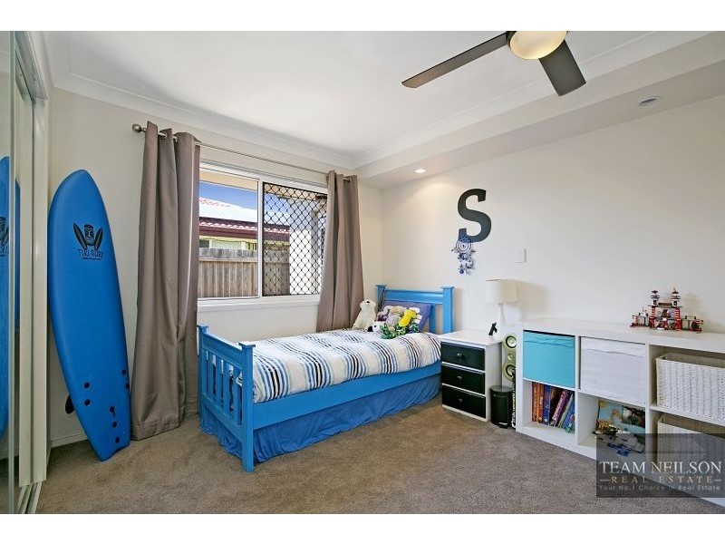 4 Caswell Crescent, Redland Bay QLD 4165