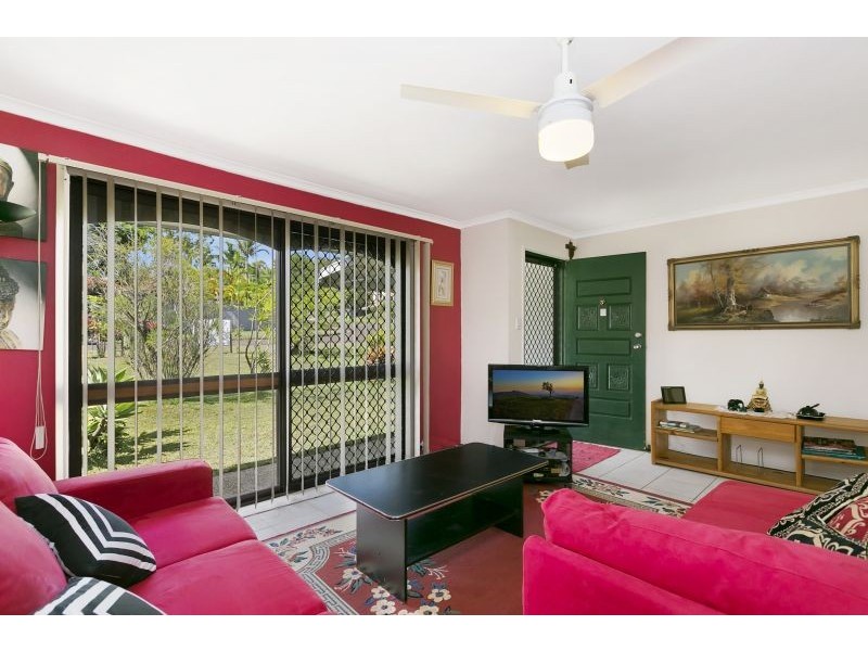 4 Sandpiper Street, Wellington Point QLD 4160