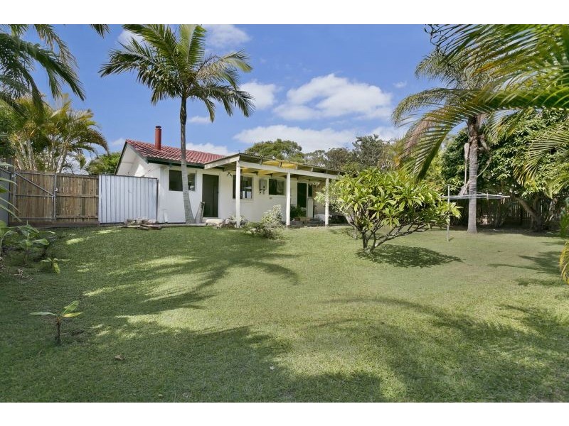 4 Sandpiper Street, Wellington Point QLD 4160