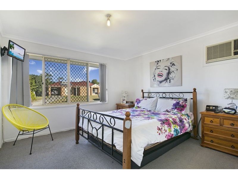 4 STONEBRIDGE STREET, Alexandra Hills QLD 4161