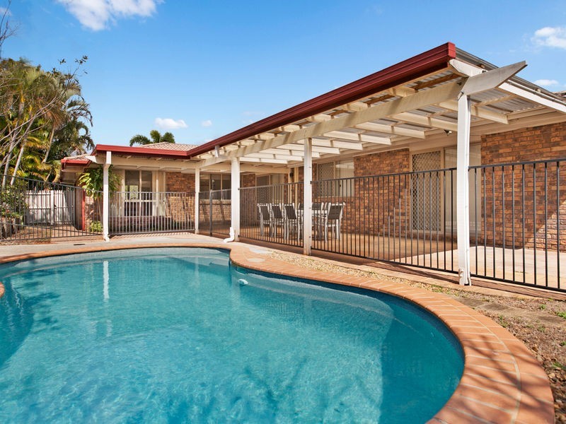 18 Drake Street, Wellington Point QLD 4160