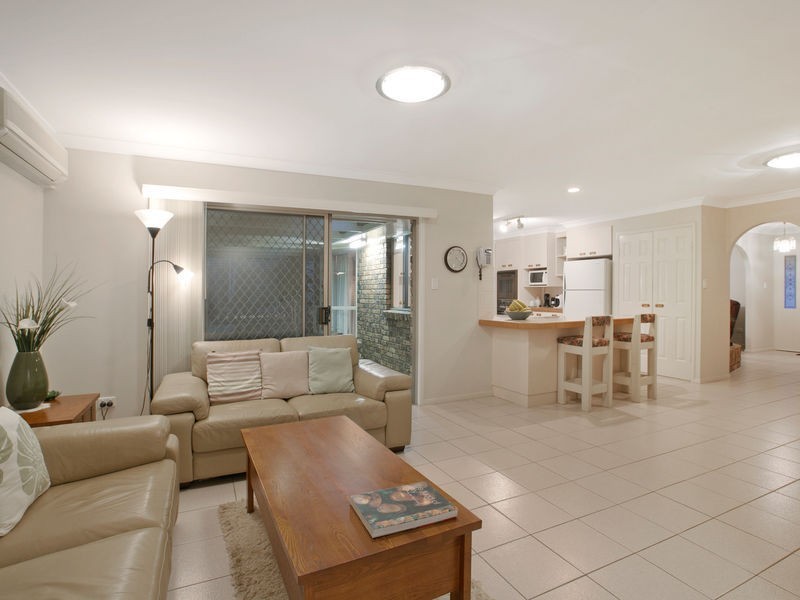 18 Drake Street, Wellington Point QLD 4160