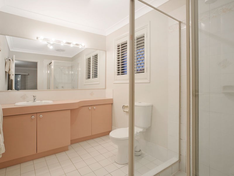 18 Drake Street, Wellington Point QLD 4160