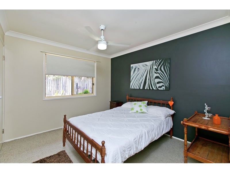 10 Montrose Place, Redland Bay QLD 4165