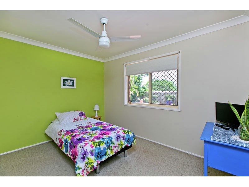 10 Montrose Place, Redland Bay QLD 4165