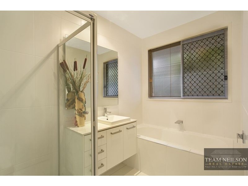 50 Rymera Crescent, Gumdale QLD 4154