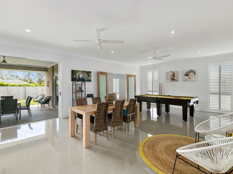 21 Sapium Rd,, Redland Bay QLD 4165