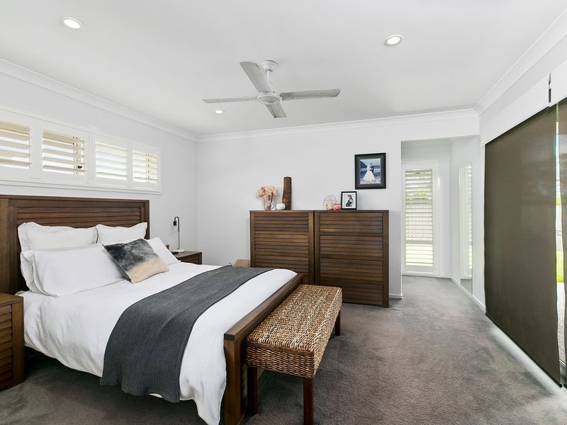 21 Sapium Rd,, Redland Bay QLD 4165