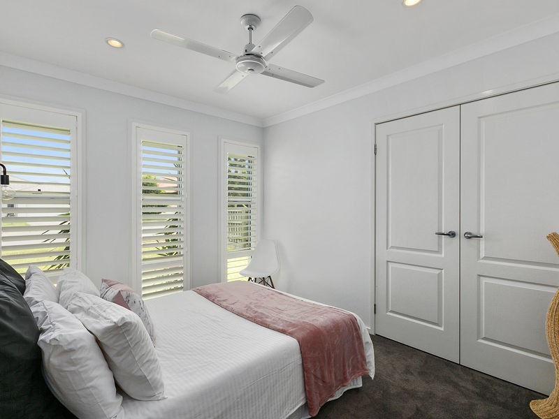 21 Sapium Rd,, Redland Bay QLD 4165