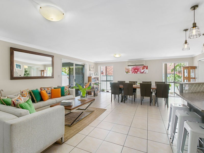 1 HILLCREST STREET, Wellington Point QLD 4160