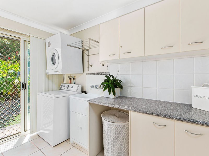 1 HILLCREST STREET, Wellington Point QLD 4160