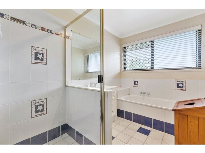 12 Poloni Place, Wellington Point QLD 4160