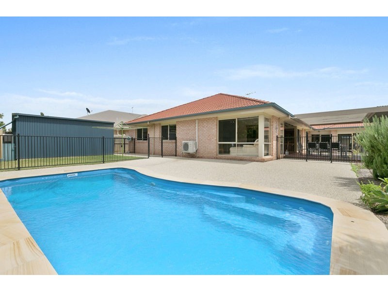 16 Wilohurst Drive, Redland Bay QLD 4165