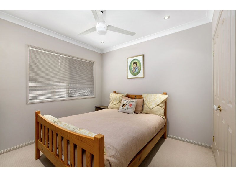 16 Wilohurst Drive, Redland Bay QLD 4165