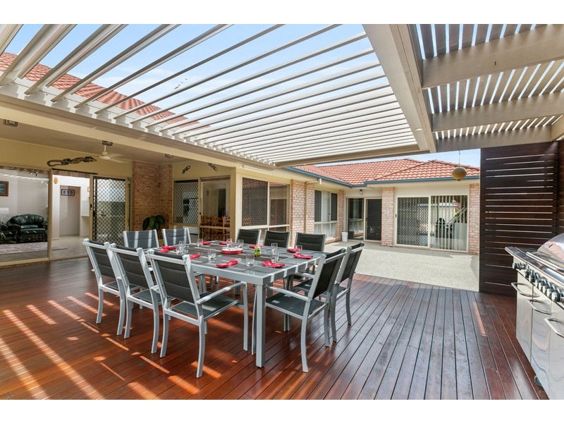 16 Wilohurst Drive, Redland Bay QLD 4165