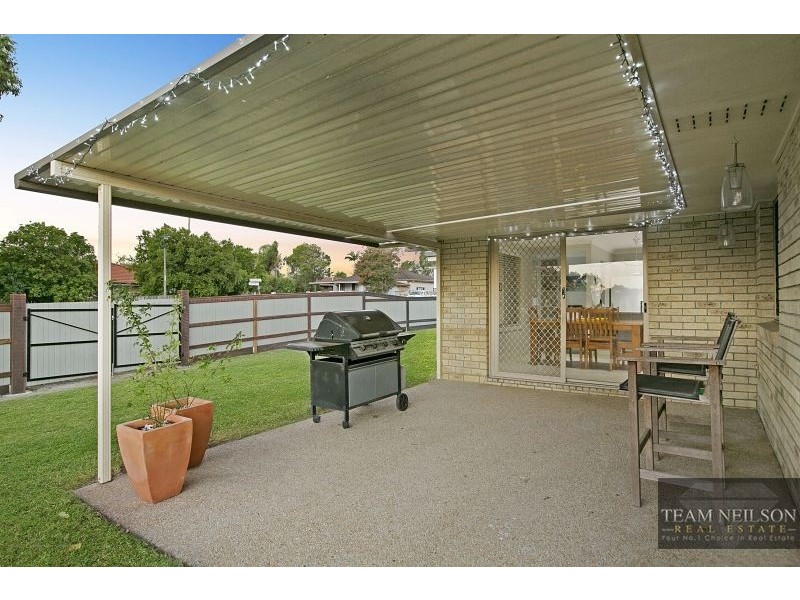 68 Barron Road, Birkdale QLD 4159