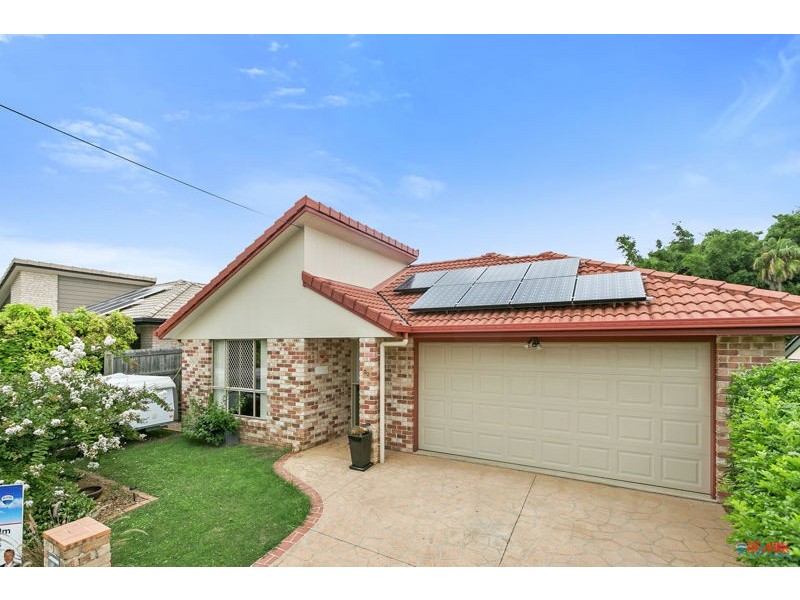 39 Macfarlan Street, Birkdale QLD 4159