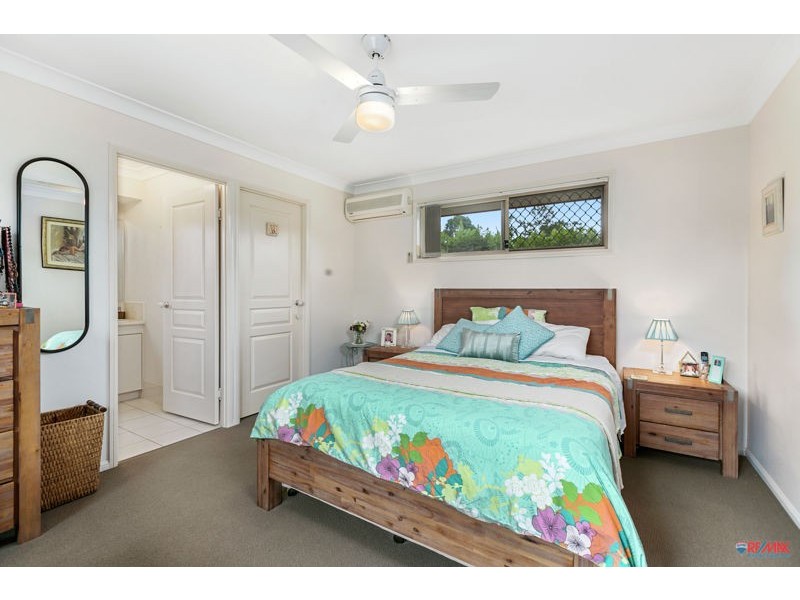 39 Macfarlan Street, Birkdale QLD 4159