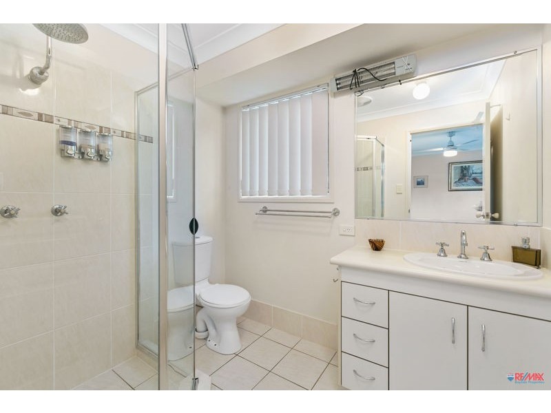 39 Macfarlan Street, Birkdale QLD 4159