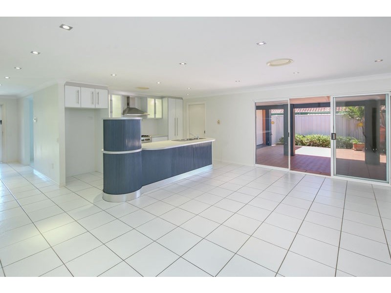 48 Beach St, Cleveland QLD 4163