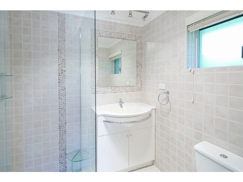 48 Beach St, Cleveland QLD 4163