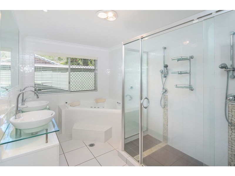 48 Beach St, Cleveland QLD 4163
