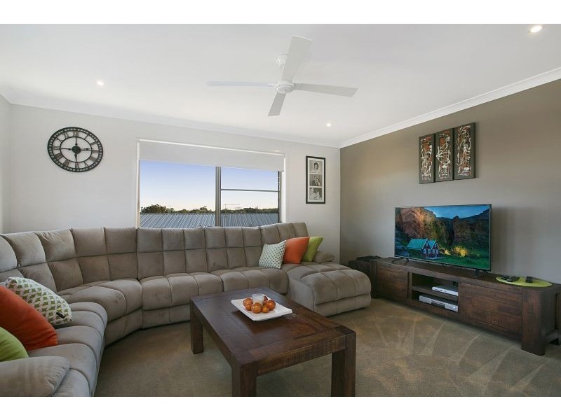 19 Coachwood Street, Redland Bay QLD 4165