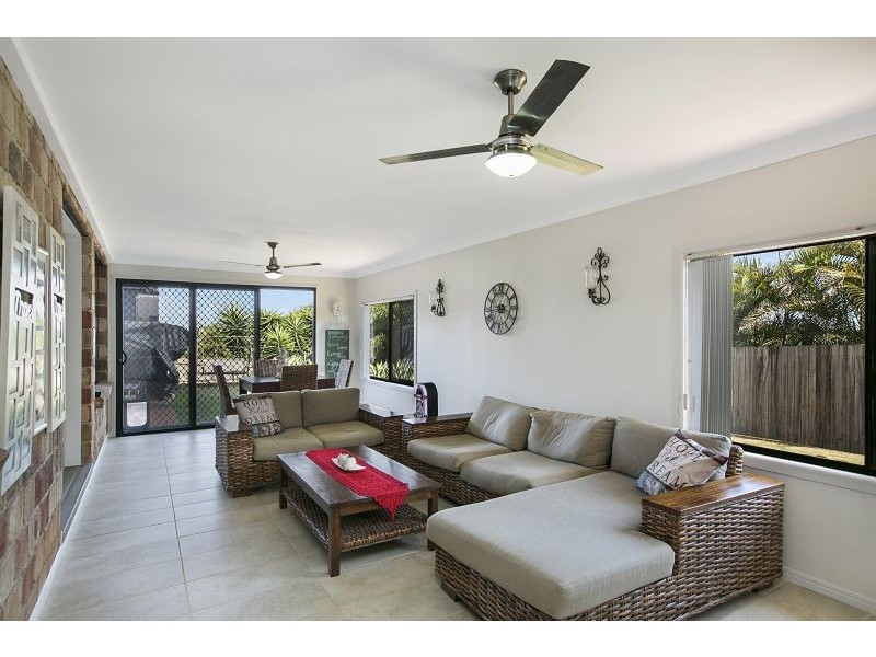 32 Hayman Street, Redland Bay QLD 4165