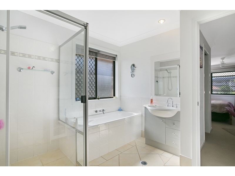 32 Hayman Street, Redland Bay QLD 4165
